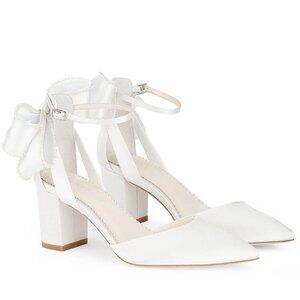 Bella Belle Molly 2.5-Inch Pearl Bow Block Heel - Size 8.5